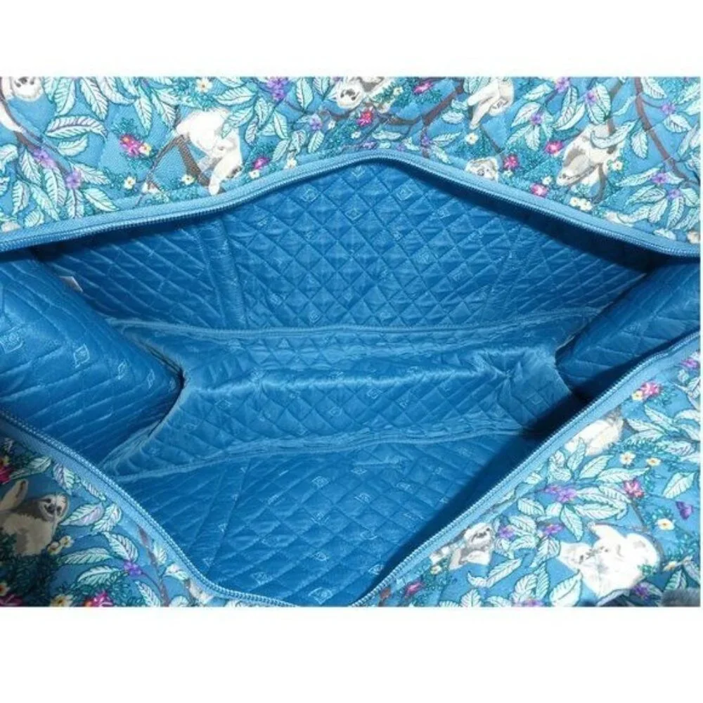 Vera Bradley Hanging Around Large Traveler Duffel Bag‎ NWT - Picture 3 of 3